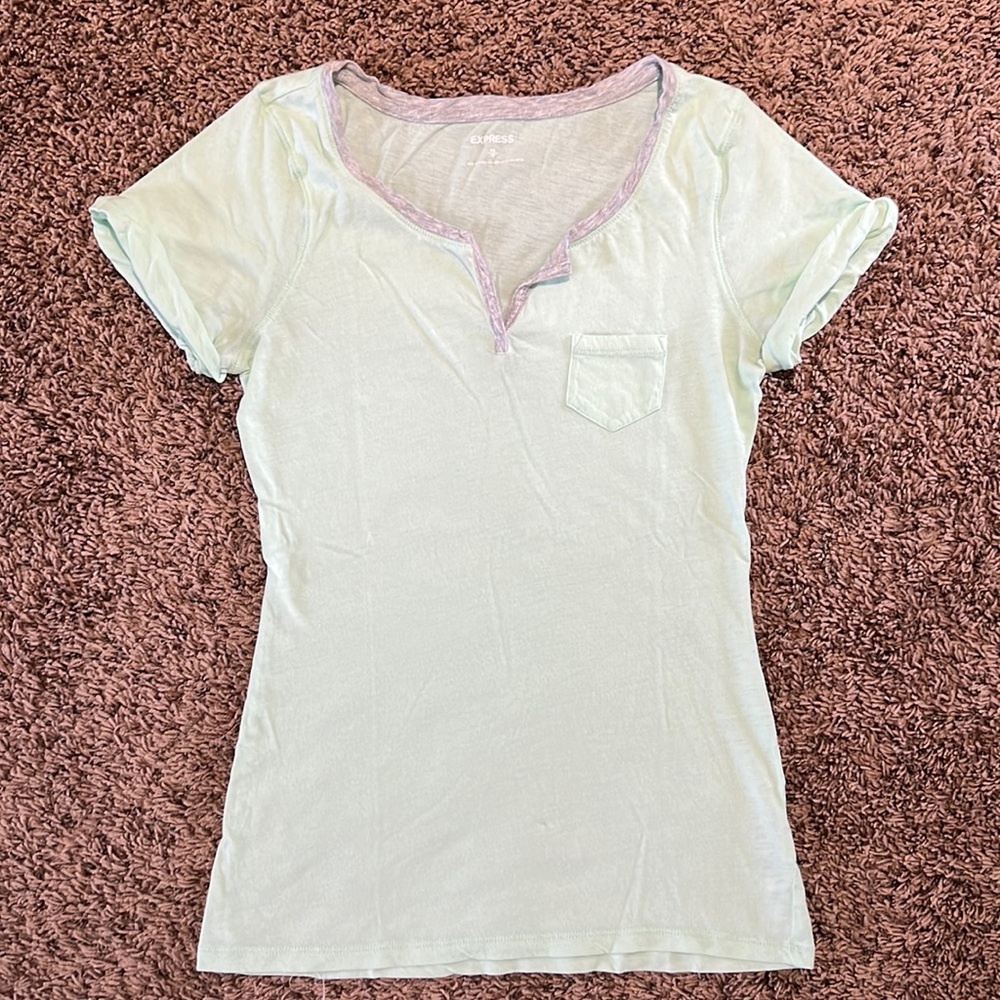 Express Women’s Pocket Tee, size XS